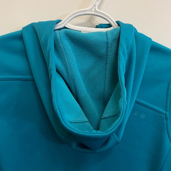 O’Neill Size Medium Turquoise Hoodie with a fleece interior. Two front pockets. - Picture 8 of 14